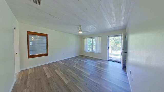 3606 Airport Road, Crestview, FL 32539