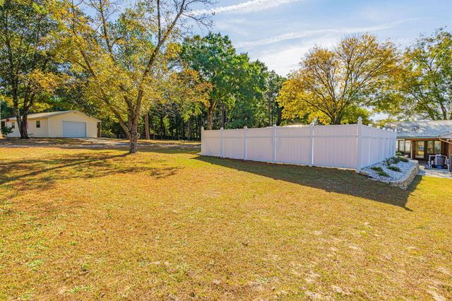 3606 Airport Road, Crestview, FL 32539