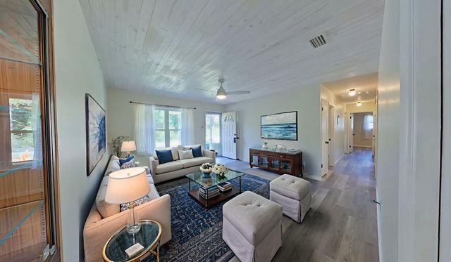 3606 Airport Road, Crestview, FL 32539