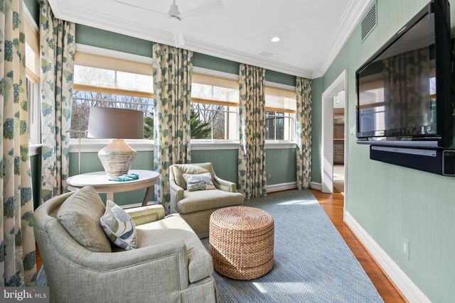 9413 BROOKE DR, Bethesda, MD 20817