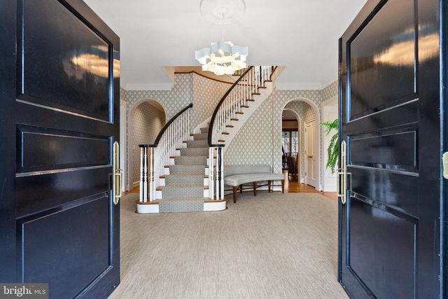 9413 BROOKE DR, Bethesda, MD 20817