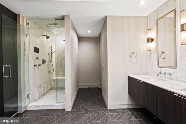 9413 BROOKE DR, Bethesda, MD 20817