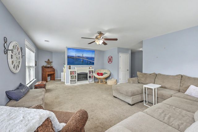 105 Elena Court, Summerville, SC 29485