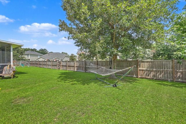 105 Elena Court, Summerville, SC 29485