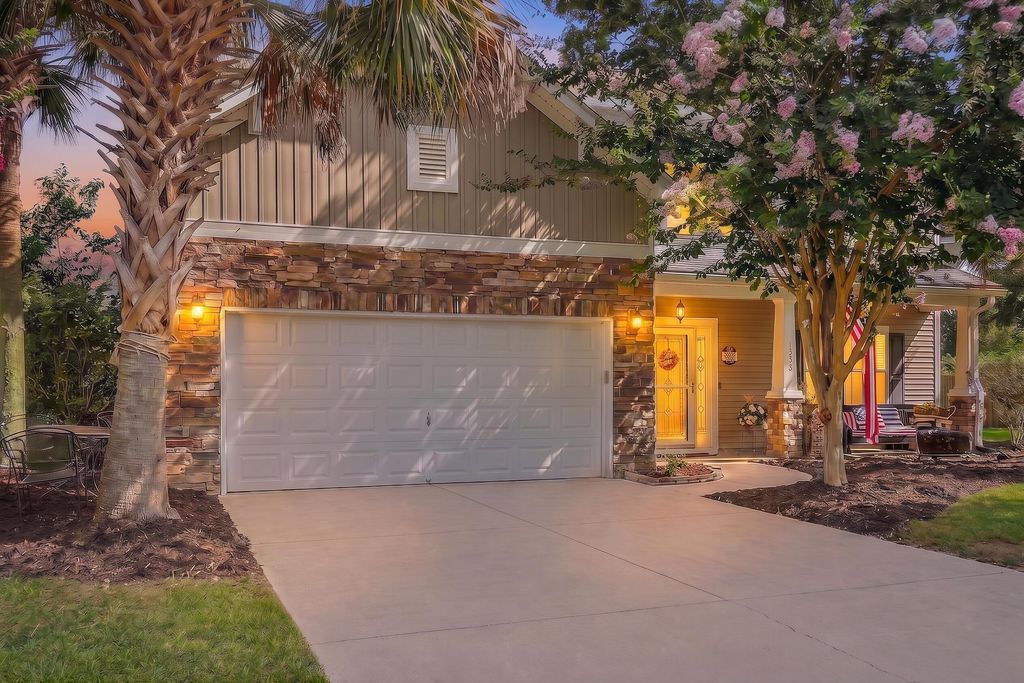 105 Elena Court, Summerville, SC 29485