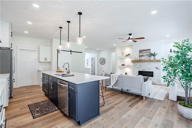 1099 Wadsworth Road, Medina, OH 44256