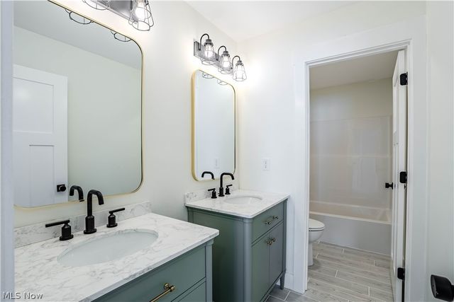 1099 Wadsworth Road, Medina, OH 44256