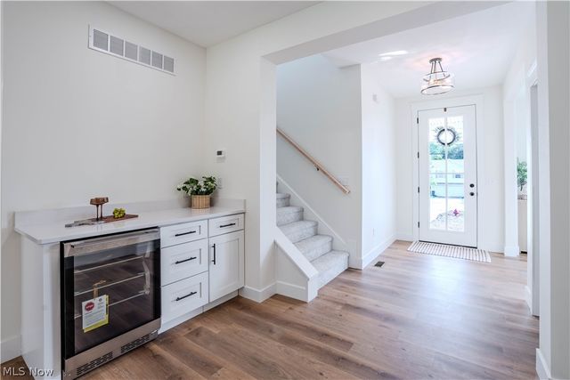 1099 Wadsworth Road, Medina, OH 44256