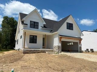 1099 Wadsworth Road, Medina, OH 44256
