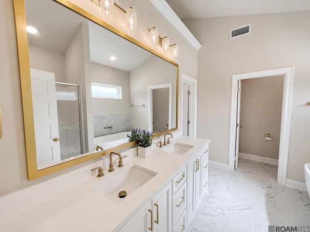 10455 Eastlake Drive, Denham Springs, LA 70726