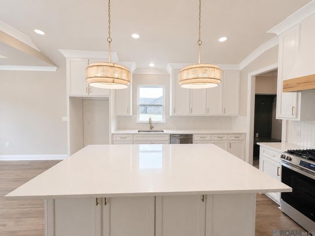 10455 Eastlake Drive, Denham Springs, LA 70726