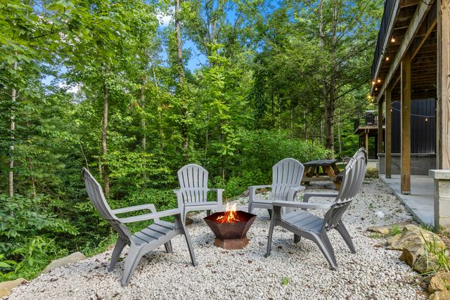 881 Booth Ridge Road, Rogers, KY 41365