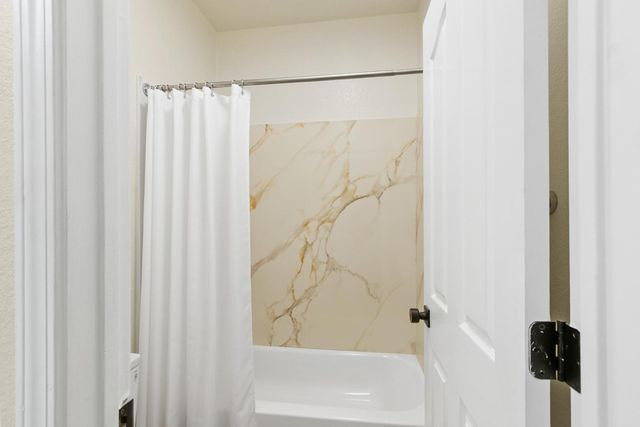 5433 Pearlstone Dr, Antelope, CA 95843
