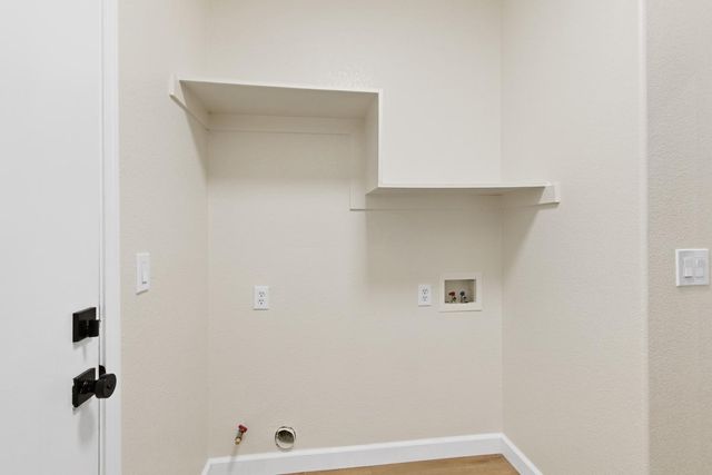 5433 Pearlstone Dr, Antelope, CA 95843