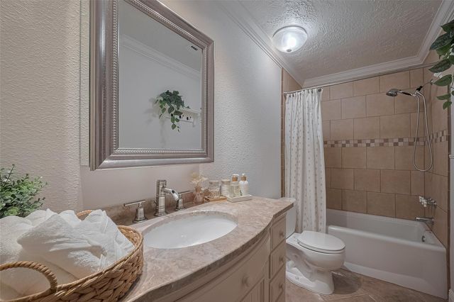 9526 Sandy Lane, Manvel, TX 77578