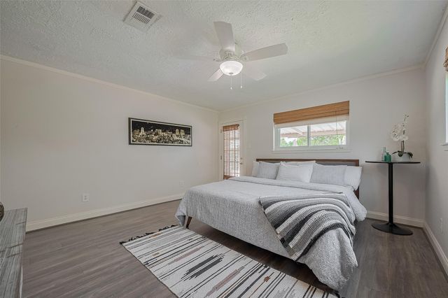 9526 Sandy Lane, Manvel, TX 77578