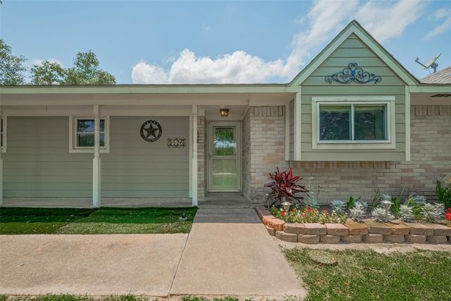 9526 Sandy Lane, Manvel, TX 77578