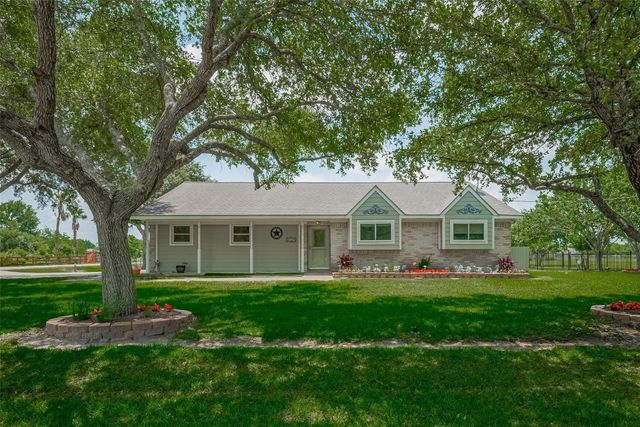 9526 Sandy Lane, Manvel, TX 77578
