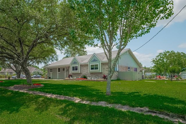9526 Sandy Lane, Manvel, TX 77578