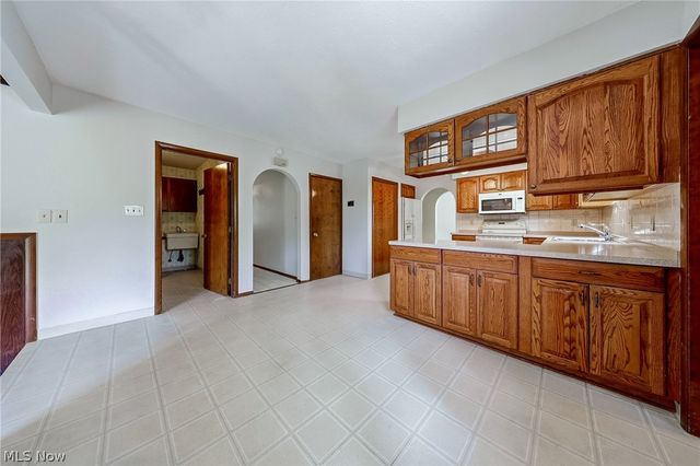 9841 Applewood Drive, North Royalton, OH 44133