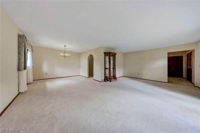 9841 Applewood Drive, North Royalton, OH 44133