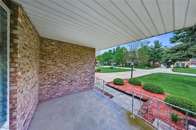 9841 Applewood Drive, North Royalton, OH 44133