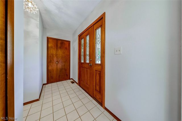 9841 Applewood Drive, North Royalton, OH 44133