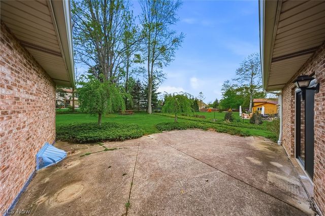9841 Applewood Drive, North Royalton, OH 44133