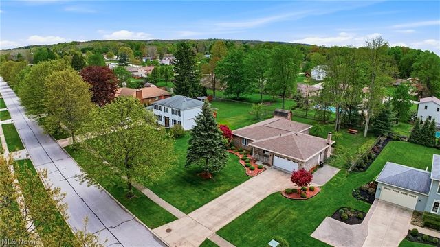 9841 Applewood Drive, North Royalton, OH 44133