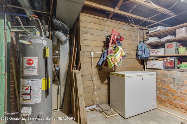 420 E Henry Street, Charlotte, MI 48813