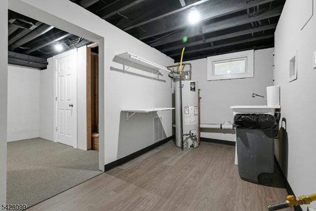 25 Marinus St, Rochelle Park Twp., NJ 07662