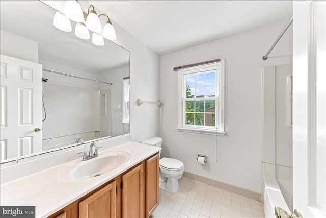919 SAMANTHA CIR, Chester Springs, PA 19425