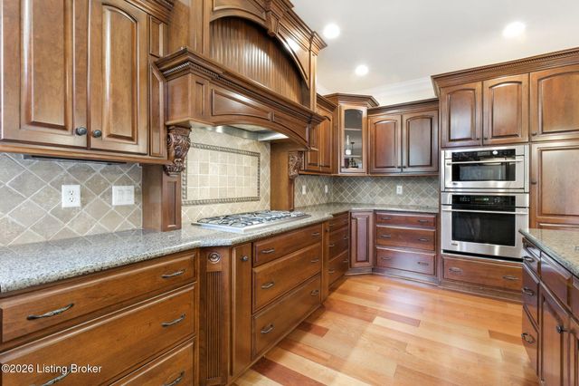 6115 Winkler Rd, Crestwood, KY 40014