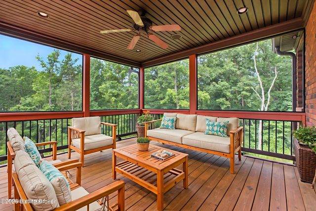 6115 Winkler Rd, Crestwood, KY 40014