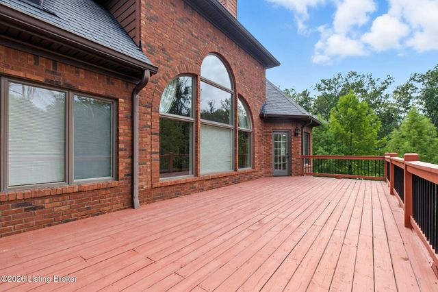 6115 Winkler Rd, Crestwood, KY 40014