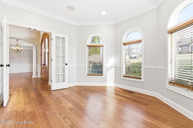 6115 Winkler Rd, Crestwood, KY 40014