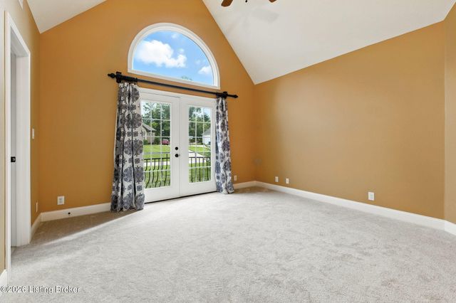 6115 Winkler Rd, Crestwood, KY 40014