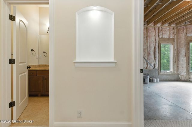 6115 Winkler Rd, Crestwood, KY 40014