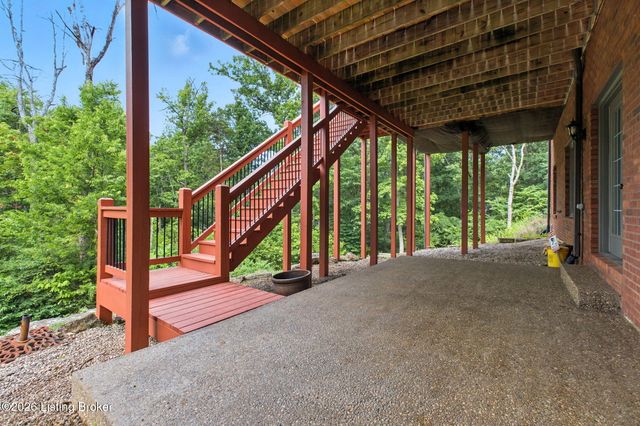 6115 Winkler Rd, Crestwood, KY 40014