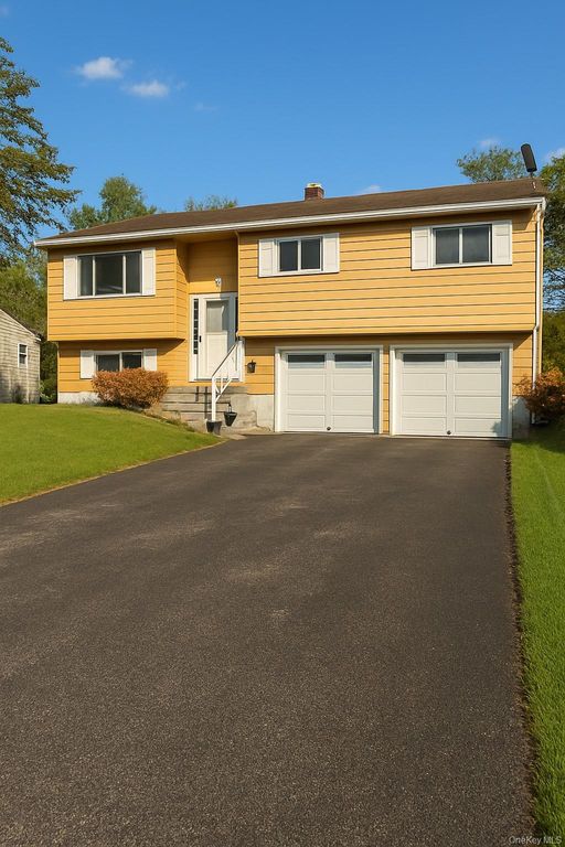 5 Cayuga Drive, Wappingers Falls, NY 12590