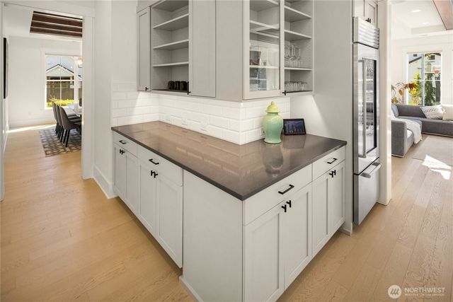 11688 NE 33rd St., Bellevue, WA 98005