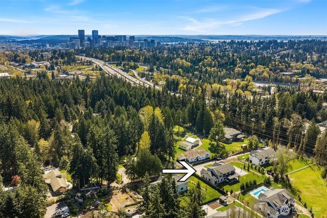 11688 NE 33rd St., Bellevue, WA 98005