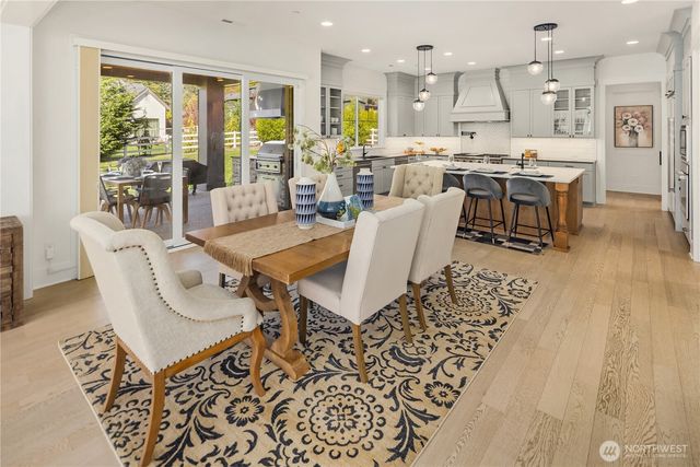 11688 NE 33rd St., Bellevue, WA 98005