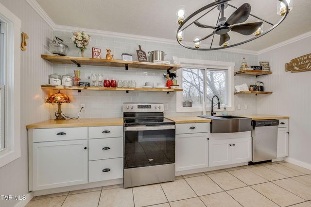 2973 Ashley Street, Kingsport, TN 37664