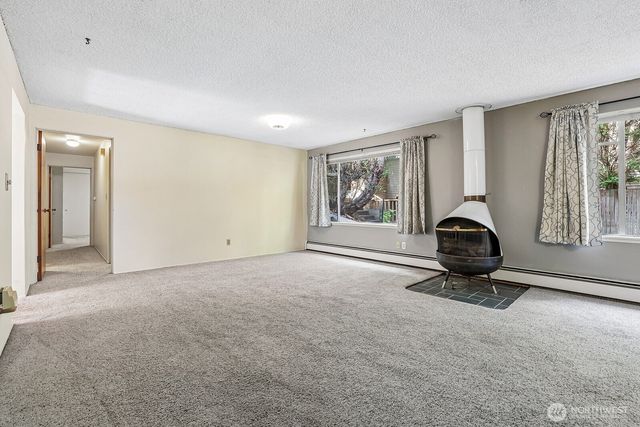 2352 49th Avenue SW, Seattle, WA 98116