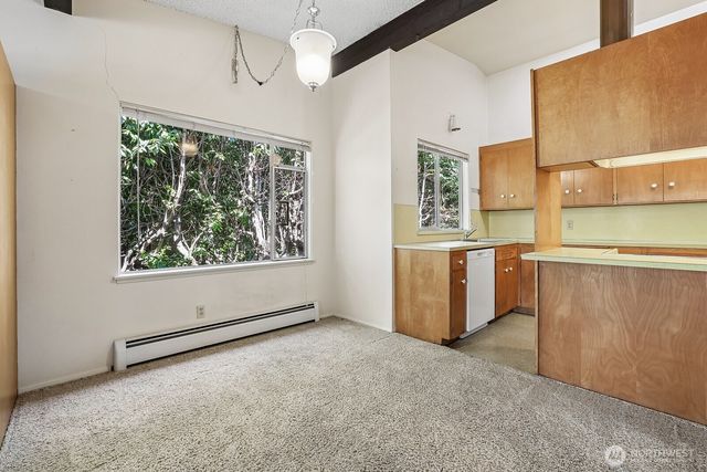 2352 49th Avenue SW, Seattle, WA 98116