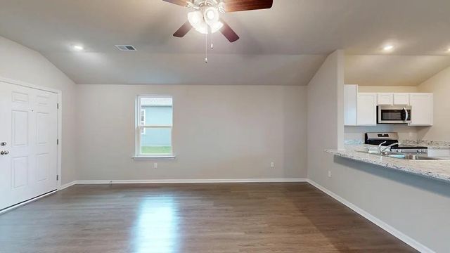 534 W Bluebird Street, Gardner, KS 66030