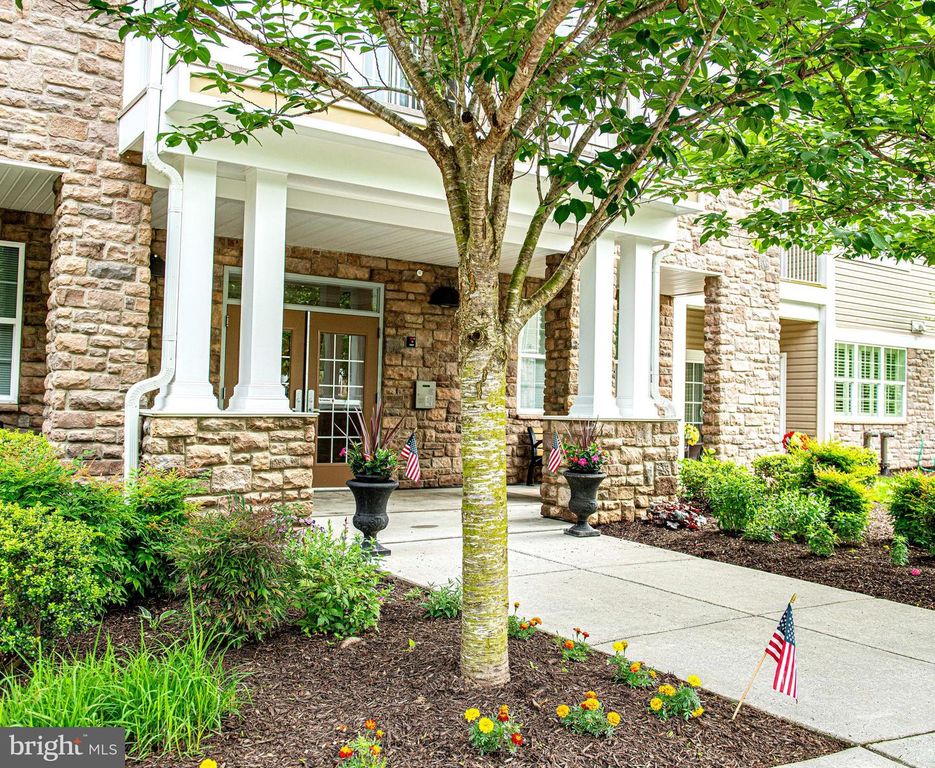 Image 5 of property listing at 901 MACPHAIL WOODS XING #4B, Bel Air, MD 21015