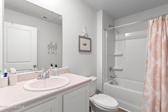 1123 Carteret Manor Drive, Jacksonville, NC 28546