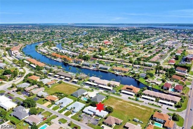 4705 SE 4th PL 2, Cape Coral, FL 33904